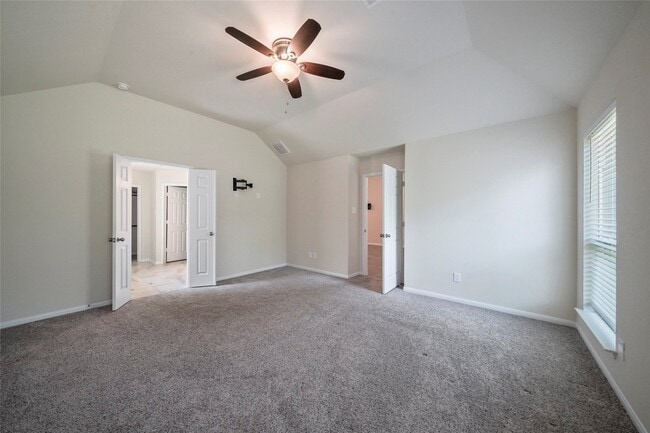 Building Photo - 3227 Fairhaven Ln