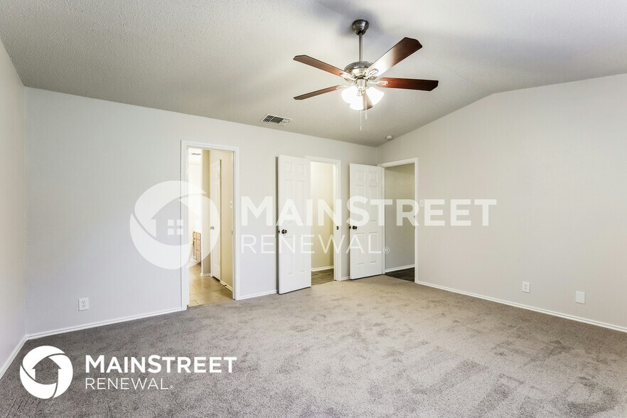 Building Photo - 8527 Serene Ridge Dr