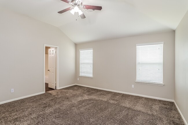 Building Photo - 21819 Octavia Way