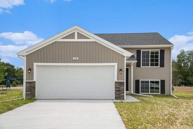 Primary Photo - 4447 Pine Creek Dr