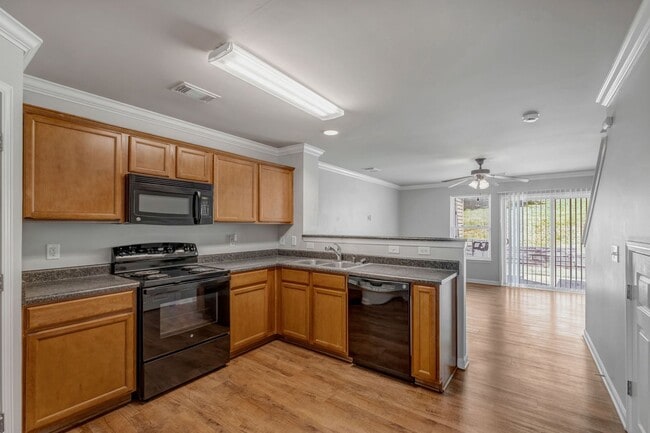 Building Photo - Beautiful Townhome in Antioch