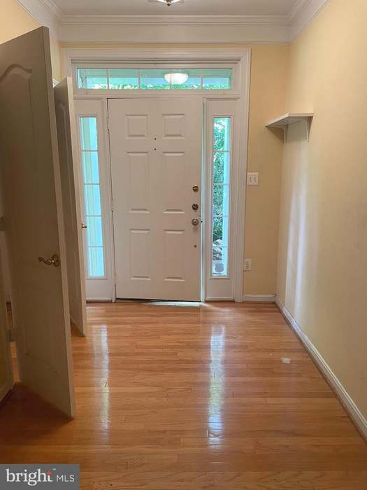 Building Photo - 8077 Sebon Dr