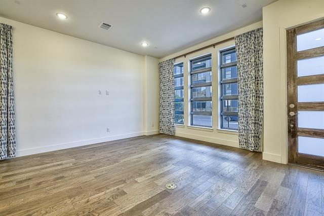 Building Photo - 8080 Ingram Dr