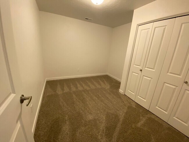 Building Photo - Find your perfect match with our rental pr...
