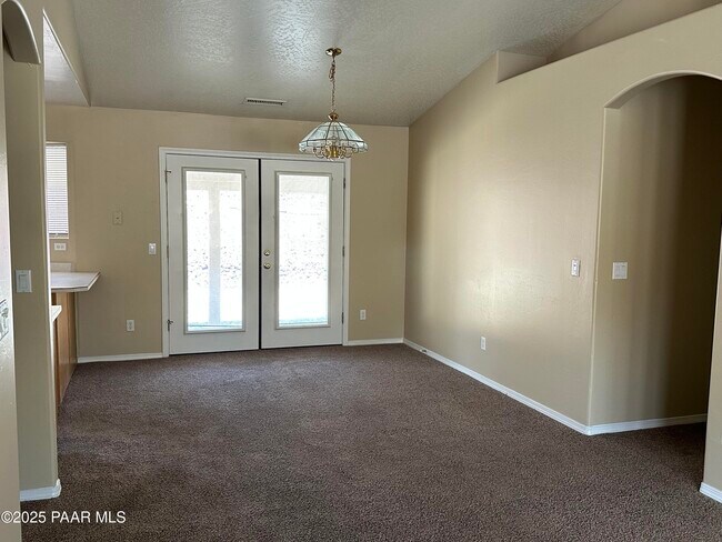Building Photo - 9120 E Swift Trail Dr