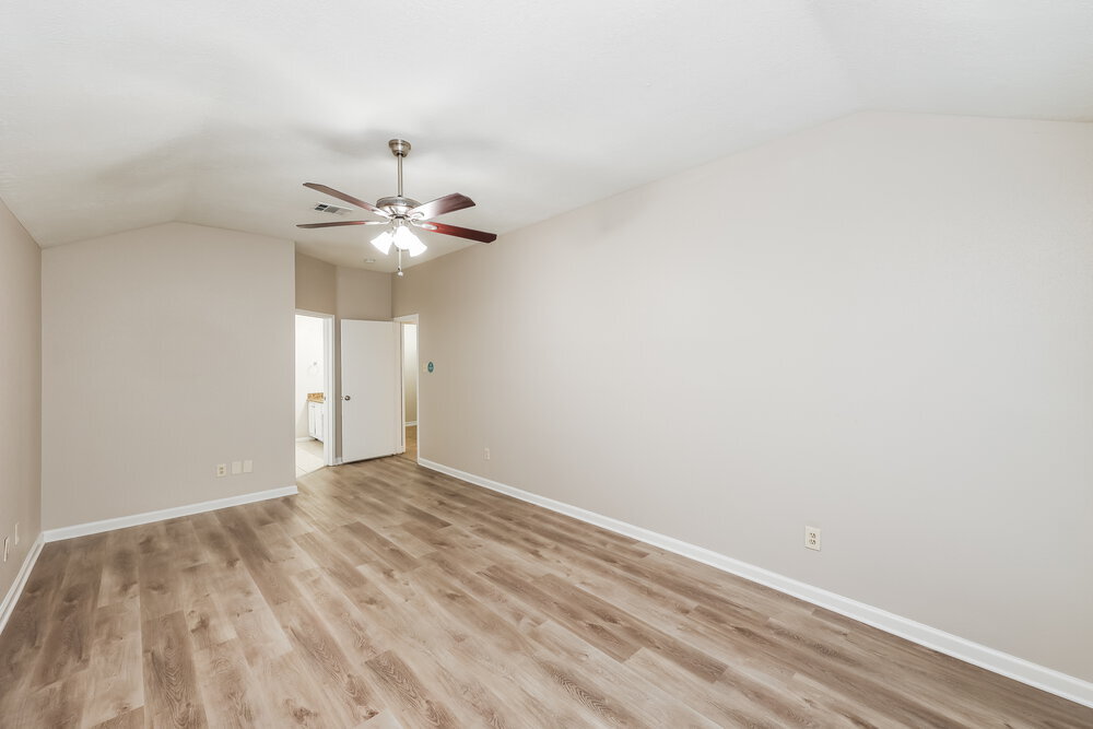 Building Photo - 8530 Sunny Ridge Dr