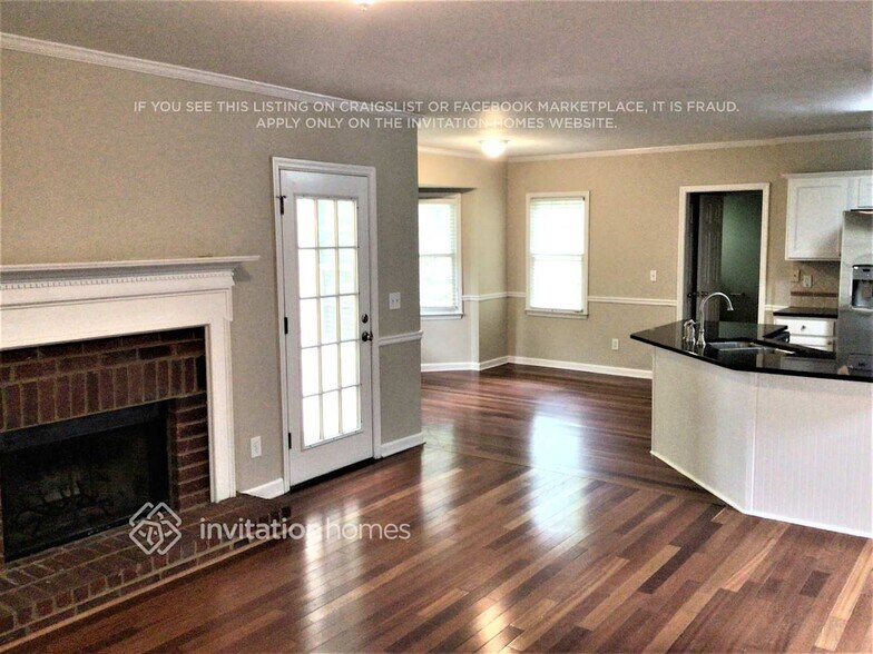 Building Photo - 1445 Gabriel Dr