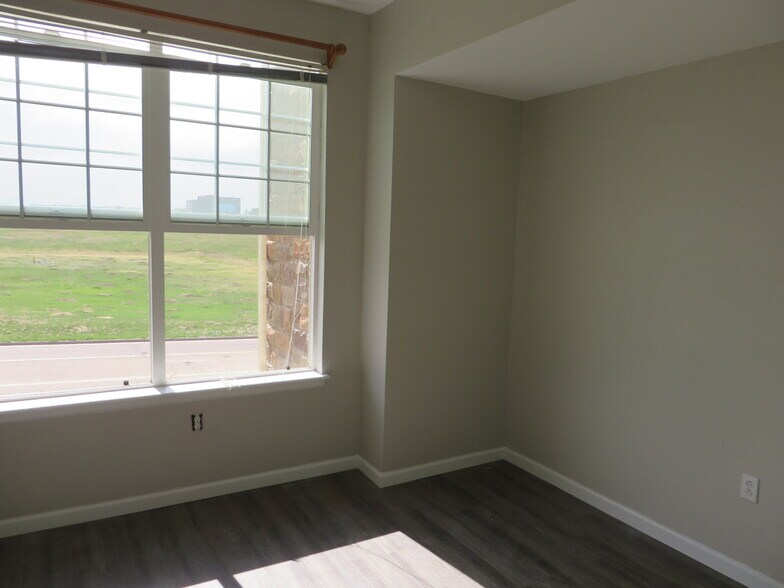 2nd bedroom - 7440 S Blackhawk St