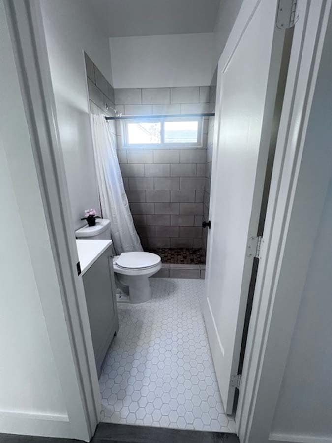 Building Photo - 720 37th St