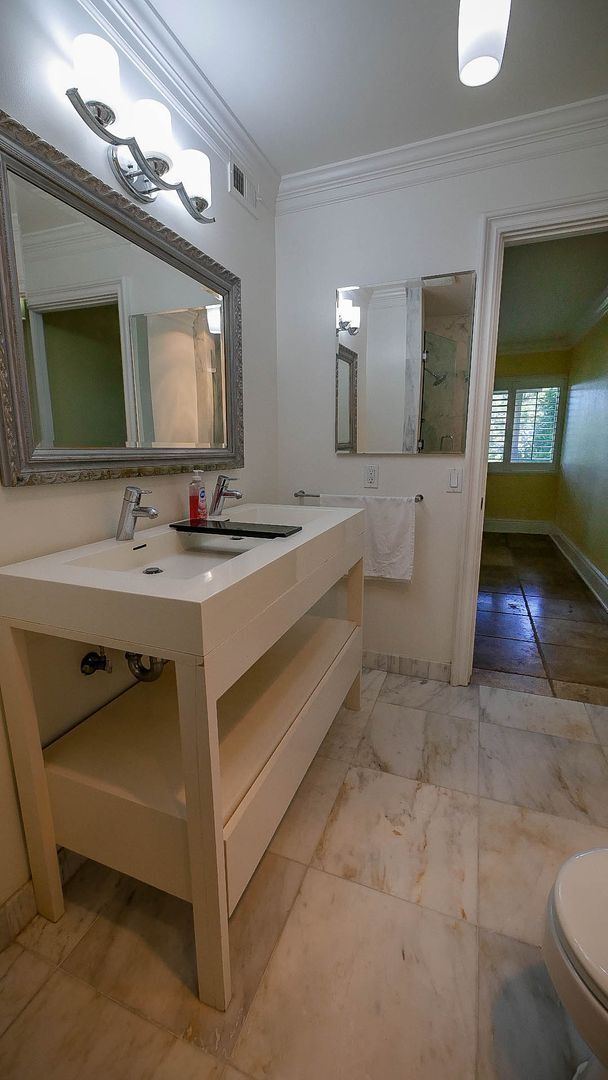 Building Photo - Beautiful 4 bed/2.5 bath house in Del Mar