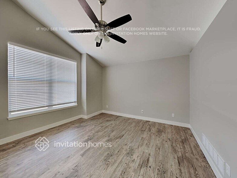 Building Photo - 1647 Silver Meadow Cir