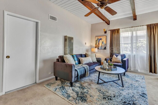 Building Photo - 380 Pepper Dr