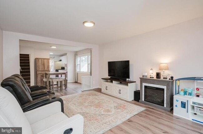Building Photo - Single family house for rent in a fantastic location