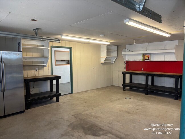 Building Photo - 1020 184th Ave Ct E