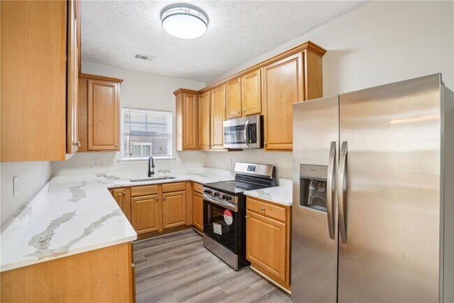 Building Photo - 4593 Parkway Cir