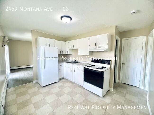 Building Photo - 2459 Montana Ave