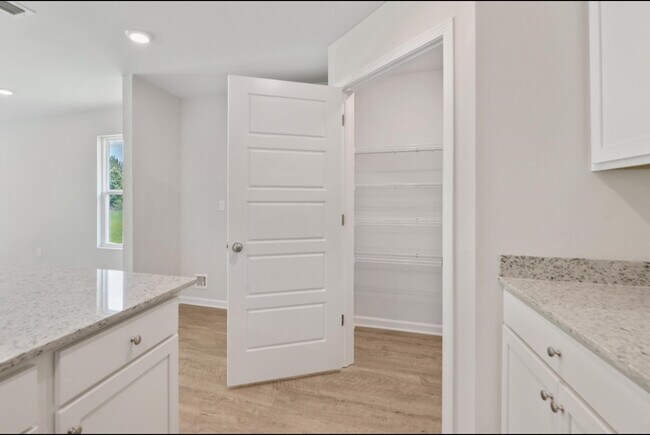 Building Photo - 149 Needle Thrush Cir