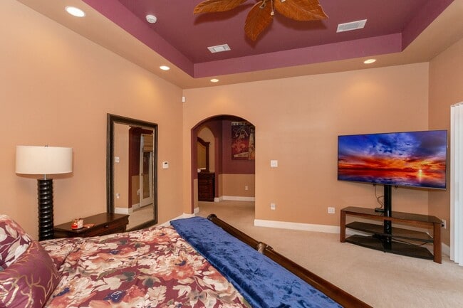 Building Photo - 3 Bedroom House in Addis with Pool, Gazebo...