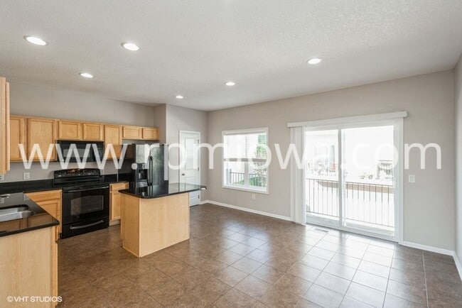Building Photo - TONS OF SPACE!! 4 Bedroom, 3.5 Bath Townhome in Johnston