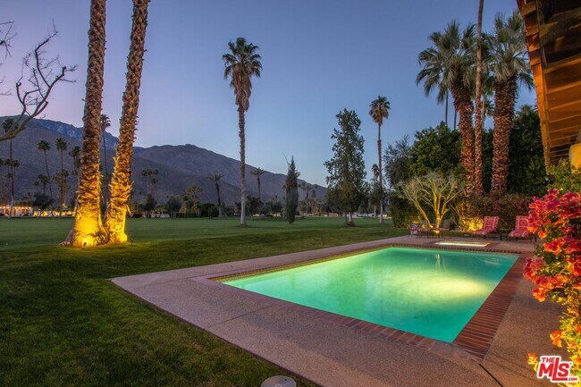 Building Photo - 2231 S Caliente Dr