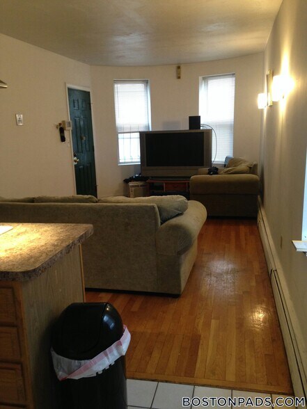 Building Photo - 22 St Cyprians Pl