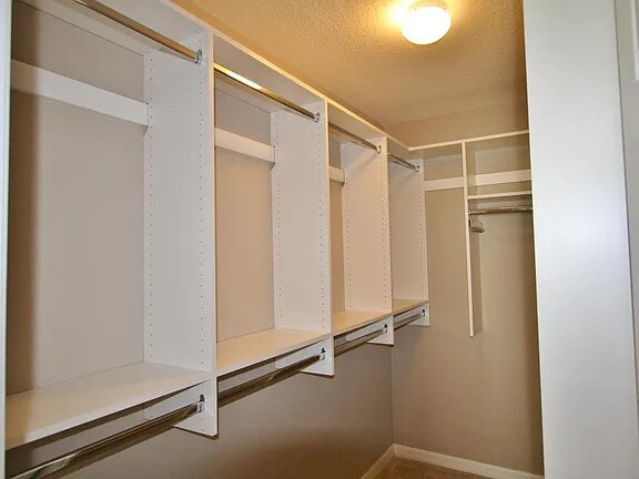 Building Photo - 5555 NW Pine Trail Cir