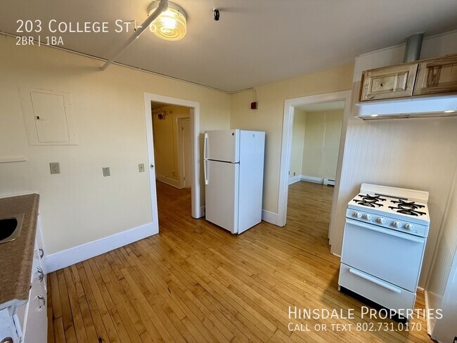 Building Photo - 203 College St