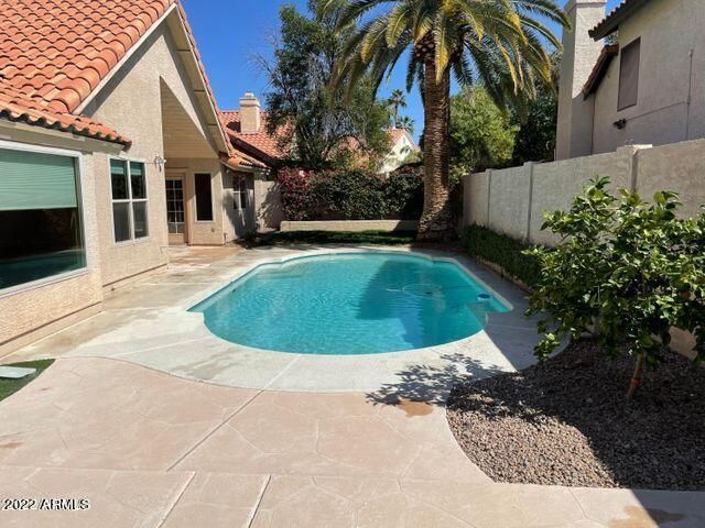 Building Photo - 11021 E Poinsettia Dr