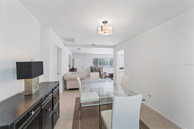 Building Photo - 2738 Tangelo Dr