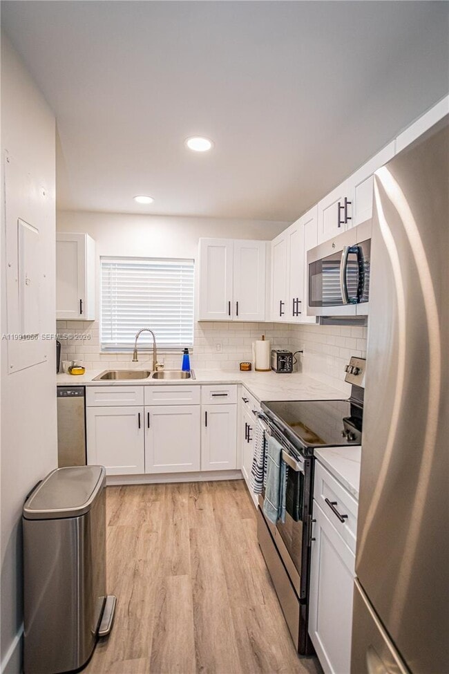 Building Photo - 9341 Green Meadows Way