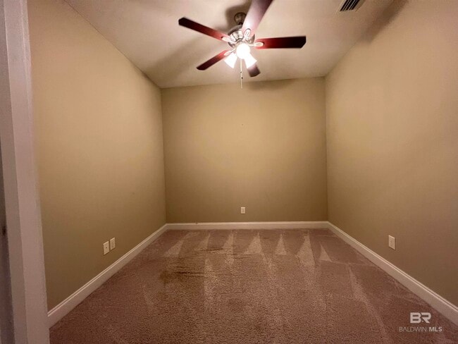 Building Photo - 7700 Kari Ln