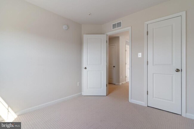 Building Photo - 44042 Eucalyptus Way