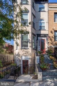 Building Photo - 12 S St NE