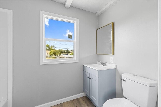 Building Photo - 2337 Weaver Pike