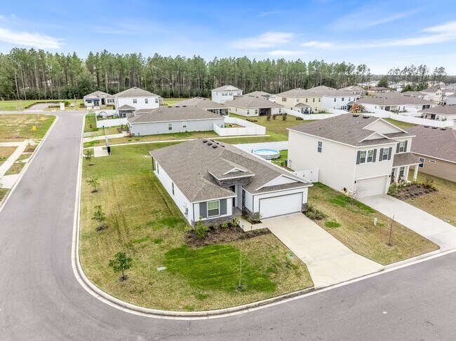 Building Photo - Immaculate 4-Bedroom, 2.5-Bath Home