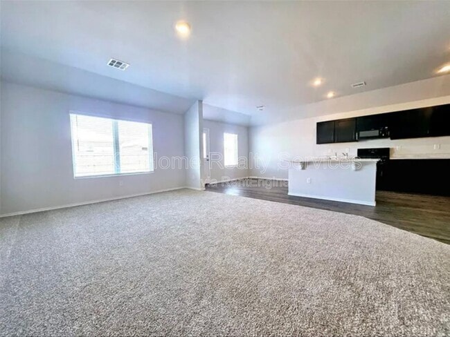 Building Photo - 1505 Land Run Ln