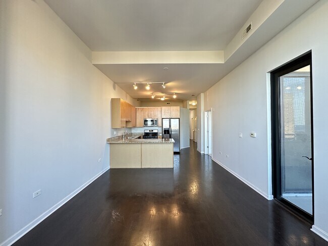 Building Photo - 1464 S Michigan Ave