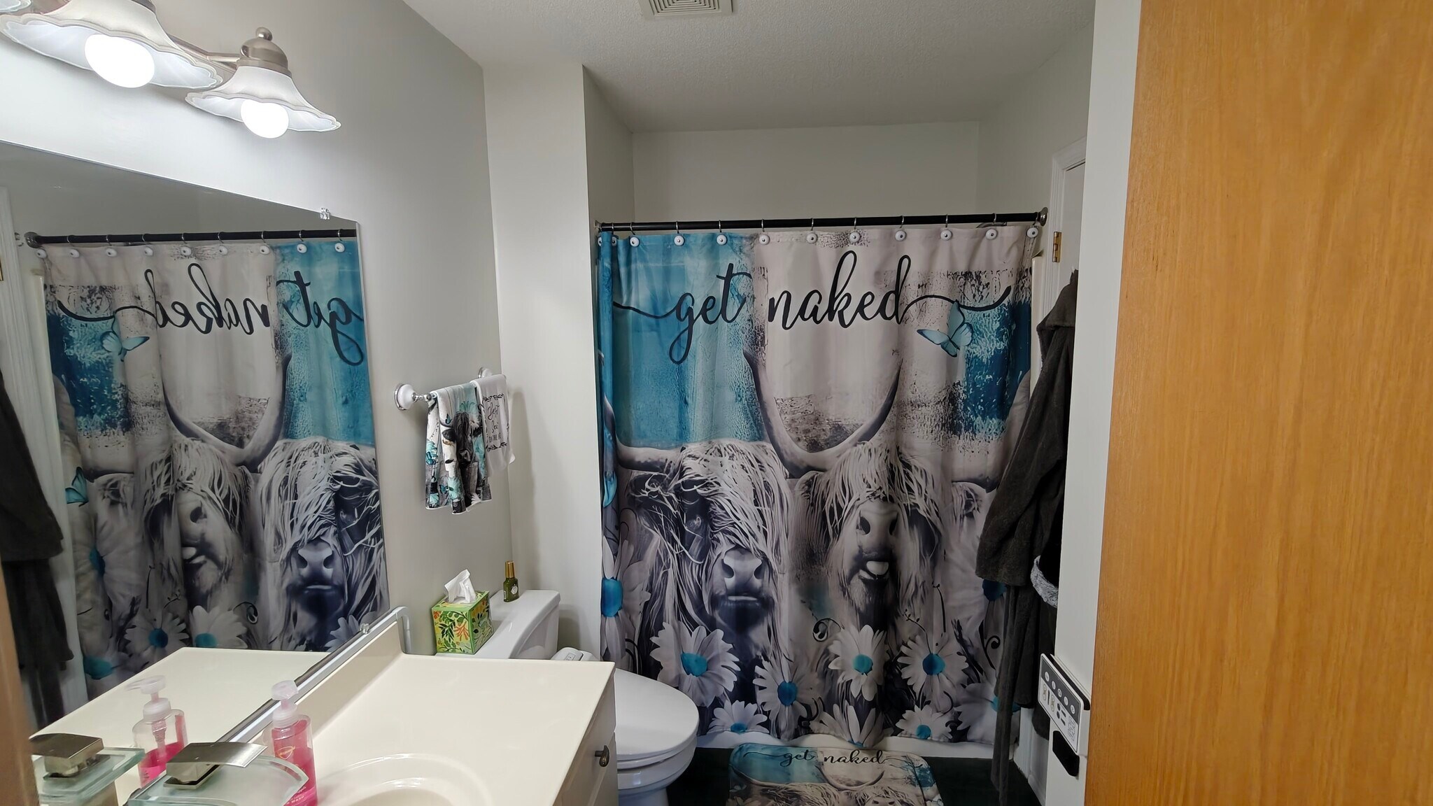 Building Photo - 1943 Parkway Ave