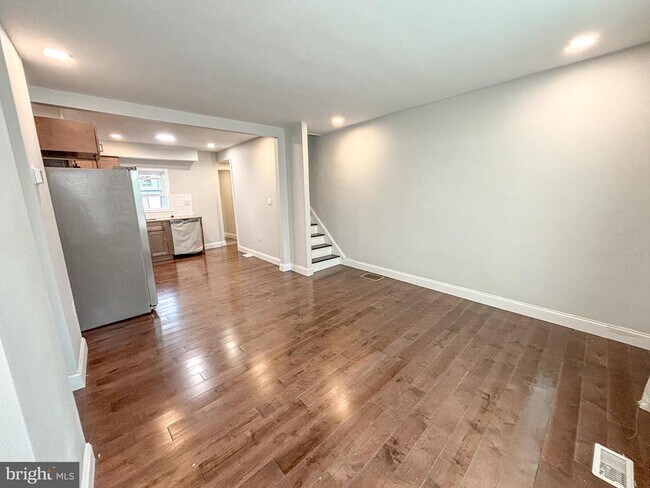 Building Photo - 1143 S Mole St