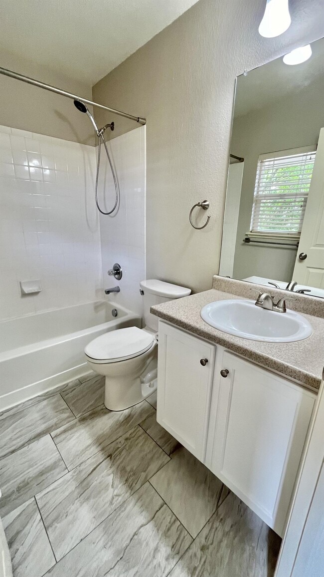 Building Photo - 11578 Fenwick Cir