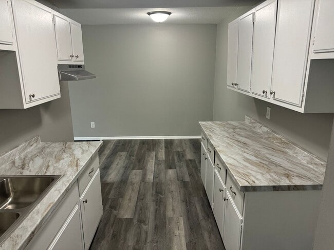 Building Photo - 3756 N Girard Ave