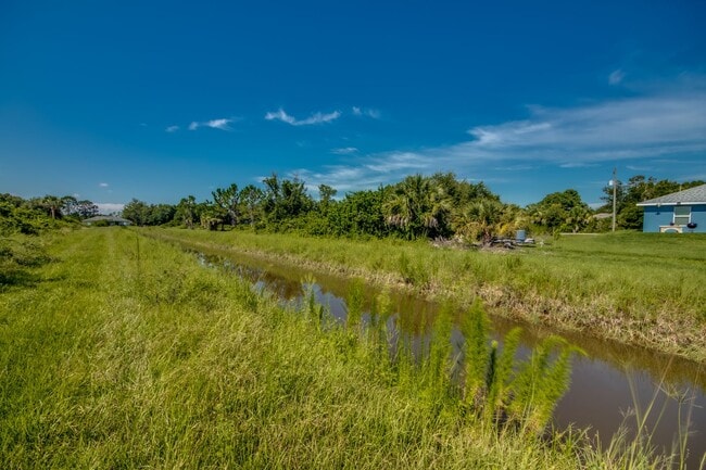 Building Photo - 6011 Joplin Ave