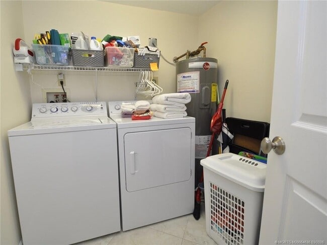 Building Photo - 9600 S Ocean Dr