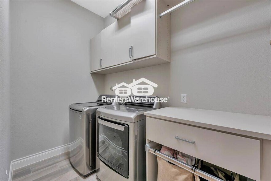 Building Photo - 2333 Mayfield Trail Ct