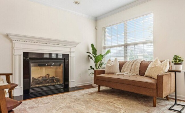 Building Photo - Knoxville 37934 - 4 bedroom 2 bath - call ...