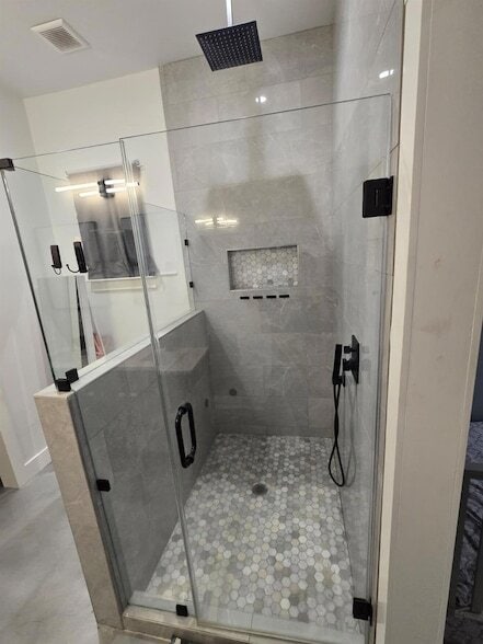 Building Photo - 724 Ramsey Ave