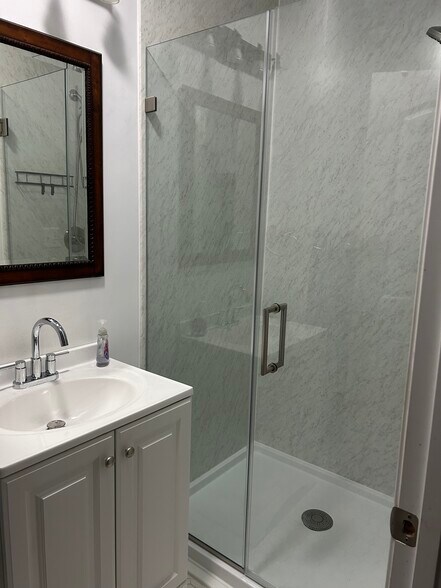 Upstairs bathroom, newly renovated - 128 N Belnord Ave