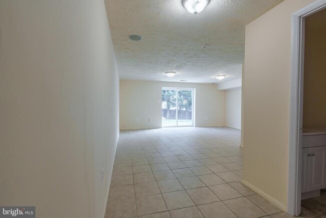 Building Photo - 12 Casey Ct