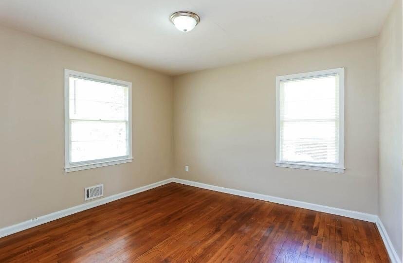 Building Photo - 2122 Cherry Ln