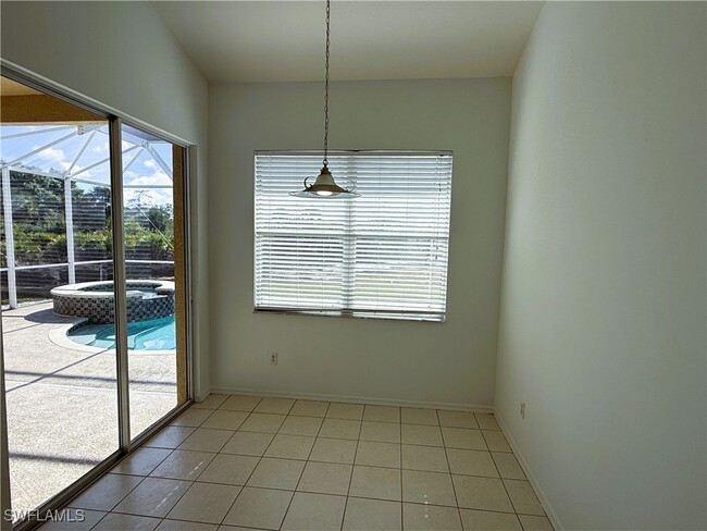 Building Photo - 1280 12th Ave NE